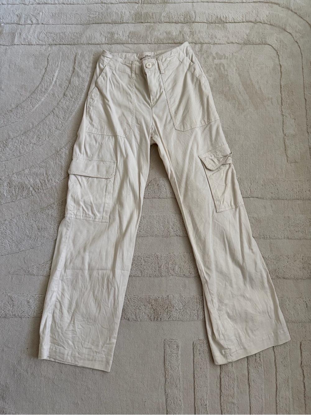 Universal Thread White Straight-Leg Pants - Picture 4 of 8